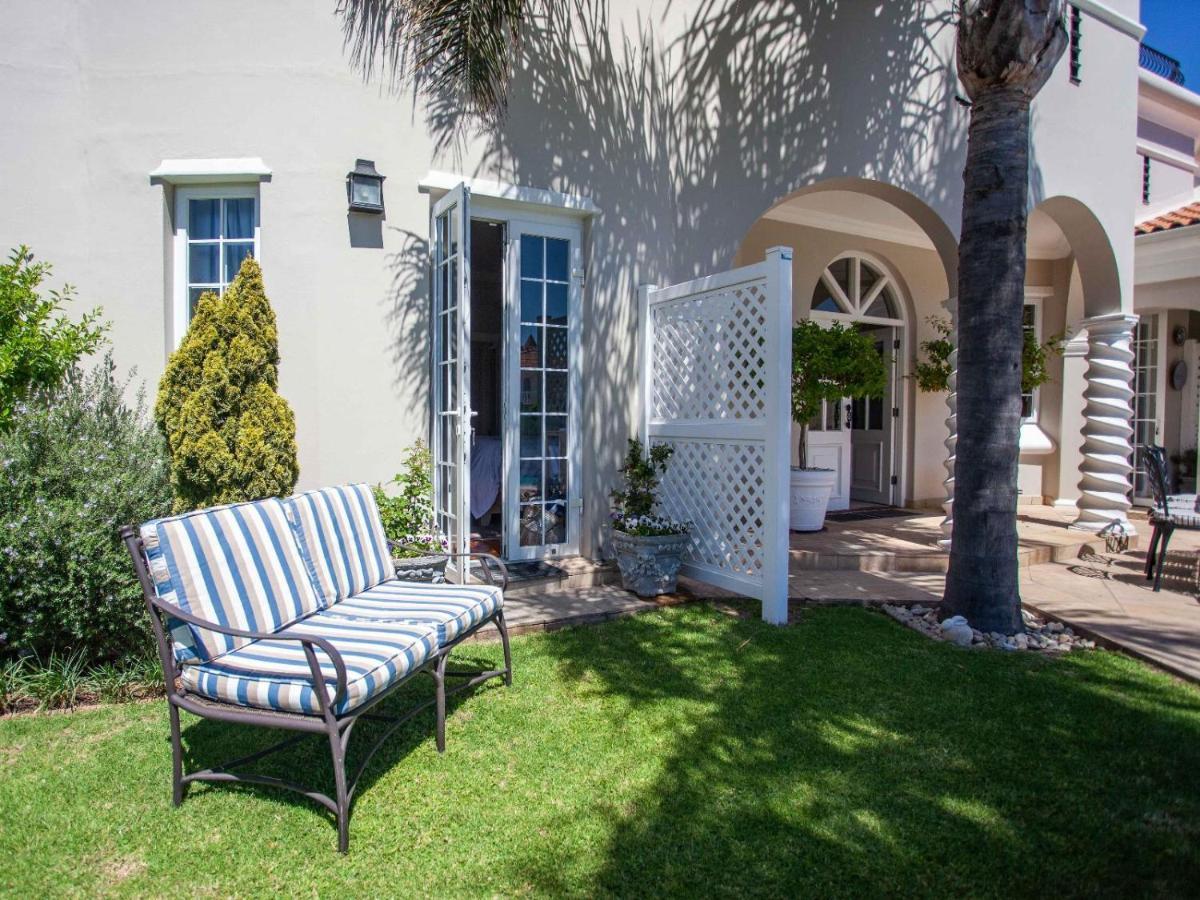 No 4 Boutique Beach House Порт-Элизабет Экстерьер фото